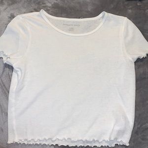 White American Eagle cropped t-shirt